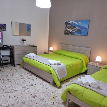 Residenza Margherita - Centralissima Salerno Esterno foto