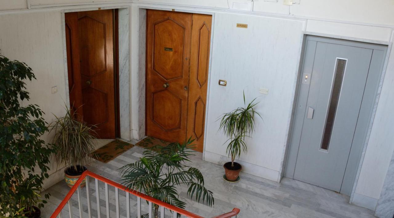 Residenza Margherita - Centralissima Salerno Esterno foto