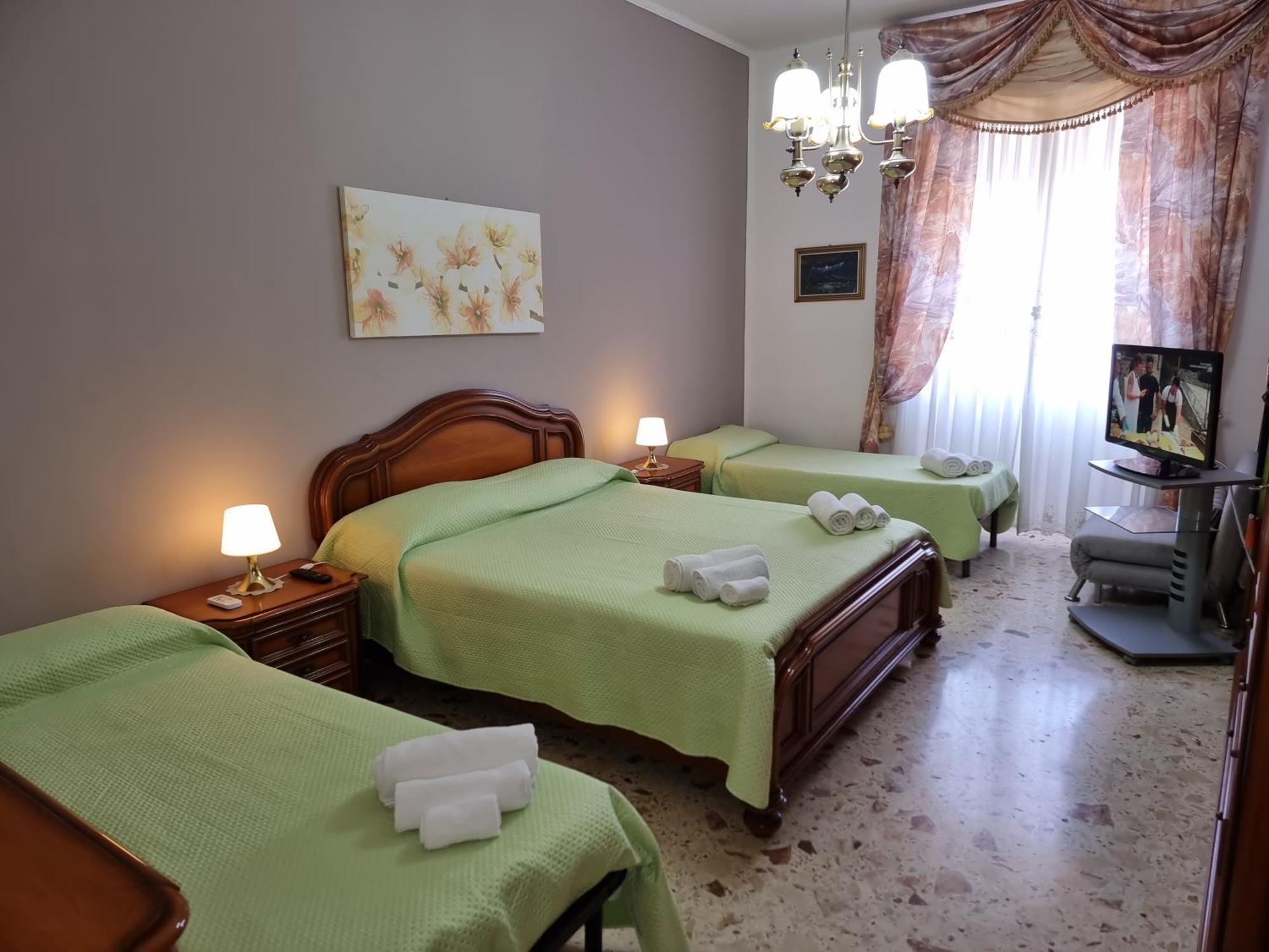 Residenza Margherita - Centralissima Salerno Esterno foto